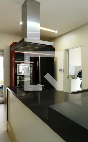 Casa para alugar com 357m², 3 quartos e 7 vagasCozinha