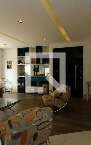 Casa para alugar com 357m², 3 quartos e 7 vagasSala