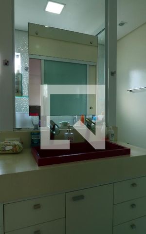 Casa para alugar com 357m², 3 quartos e 7 vagasBanheiro da Suite 1