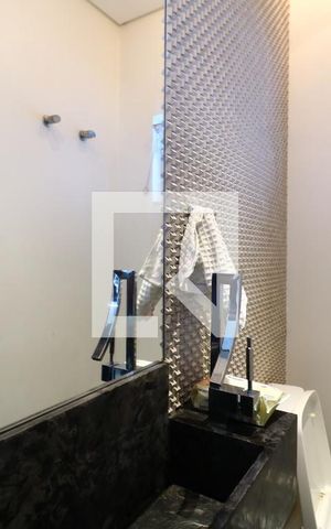 Casa para alugar com 357m², 3 quartos e 7 vagasLavabo - Térreo
