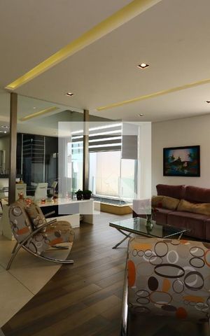 Casa para alugar com 357m², 3 quartos e 7 vagasSala