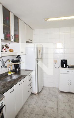 Apartamento à venda com 65m², 2 quartos e 1 vagaCozinha