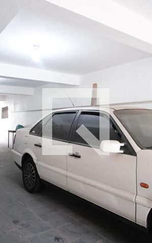 Casa à venda com 300m², 4 quartos e 8 vagas Casa à venda com 300m², 4 quartos e 8 vagasÁrea comum