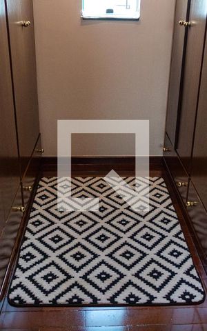 Casa à venda com 611m², 5 quartos e 4 vagas Casa à venda com 611m², 5 quartos e 4 vagasCloset