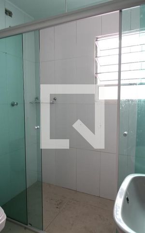 Casa à venda com 250m², 4 quartos e 2 vagasBanheiro 2