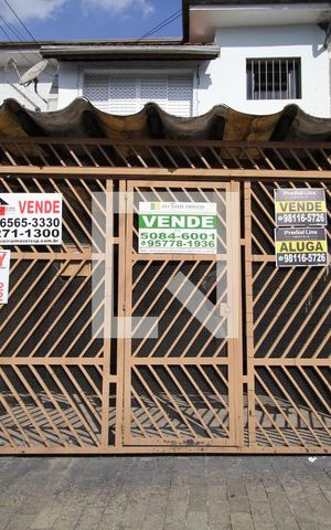 Casa à venda com 250m², 4 quartos e 2 vagasGaragem