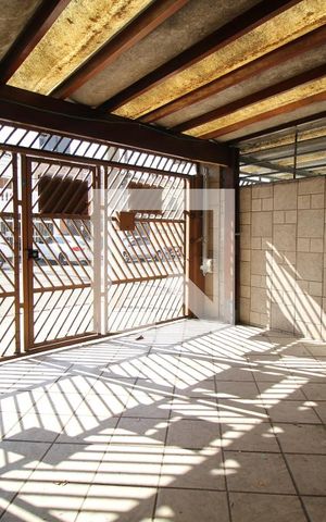 Casa à venda com 250m², 4 quartos e 2 vagasGaragem