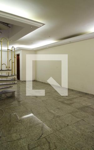 Casa à venda com 250m², 4 quartos e 2 vagasSala