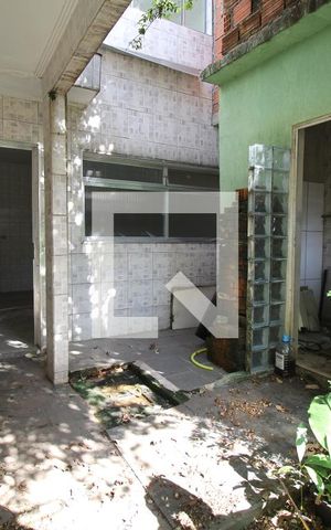 Casa à venda com 250m², 4 quartos e 2 vagasÁrea de Serviço
