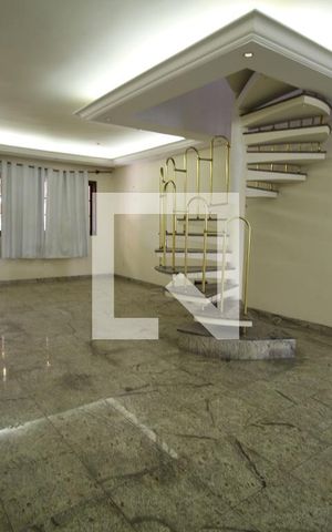 Casa à venda com 250m², 4 quartos e 2 vagasSala