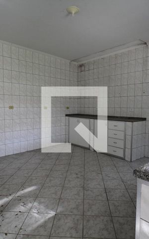 Casa à venda com 250m², 4 quartos e 2 vagasCozinha de serviço