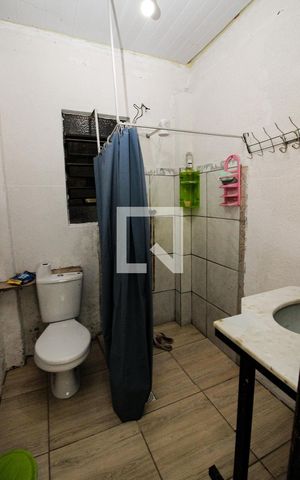 Casa à venda com 208m², 3 quartos e 1 vaga Casa à venda com 208m², 3 quartos e 1 vagaBanheiro 1