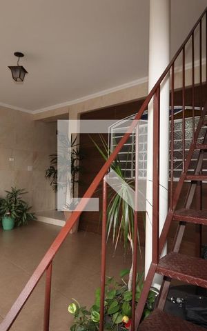 Casa à venda com 160m², 5 quartos e 1 vagaGaragem