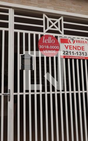 Casa à venda com 160m², 5 quartos e 1 vagaPortão automático