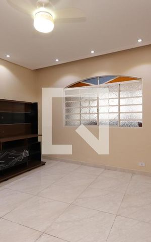 Casa à venda com 160m², 5 quartos e 1 vagaSala Casa 1
