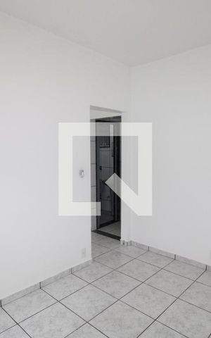 Casa para alugar com 33m², 1 quarto e sem vagaQuarto