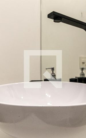 Apartamento à venda com 38m², 1 quarto e sem vagaBanheiro - Torneira