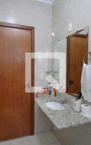 Apartamento à venda com 170m², 4 quartos e 2 vagasBanheiro