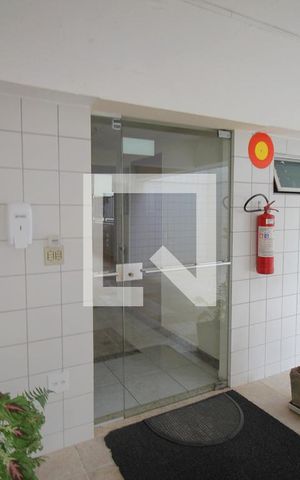 Apartamento à venda com 170m², 4 quartos e 2 vagasEntrada