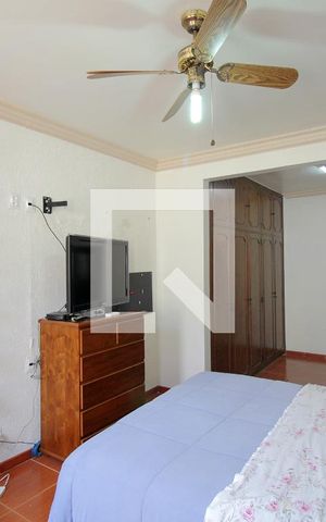 Casa à venda com 300m², 5 quartos e 3 vagasQuarto 1