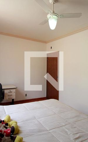 Casa à venda com 300m², 5 quartos e 3 vagasSemi suite 2
