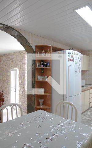 Casa à venda com 300m², 5 quartos e 3 vagasCozinha 2