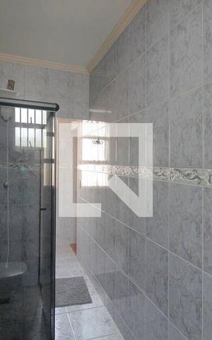 Casa à venda com 300m², 5 quartos e 3 vagasBanheiro das semi suites