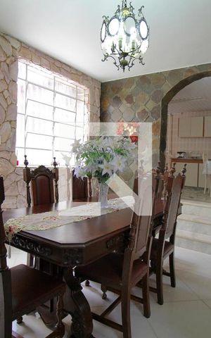 Casa à venda com 300m², 5 quartos e 3 vagasSala de Jantar