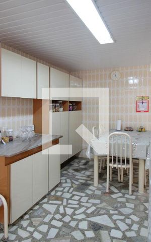 Casa à venda com 300m², 5 quartos e 3 vagasCozinha 2