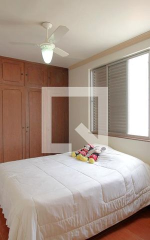 Casa à venda com 300m², 5 quartos e 3 vagasSemi suite 2