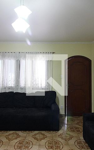 Casa à venda com 87m², 4 quartos e 2 vagasSala 