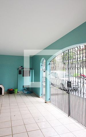 Casa à venda com 87m², 4 quartos e 2 vagasGaragem
