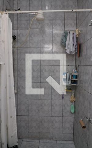 Casa à venda com 130m², 3 quartos e 1 vagaBanheiro