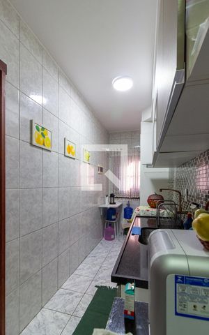 Casa de condomínio à venda com 88m², 2 quartos e 1 vaga Casa de condomínio à venda com 88m², 2 quartos e 1 vagaCozinha