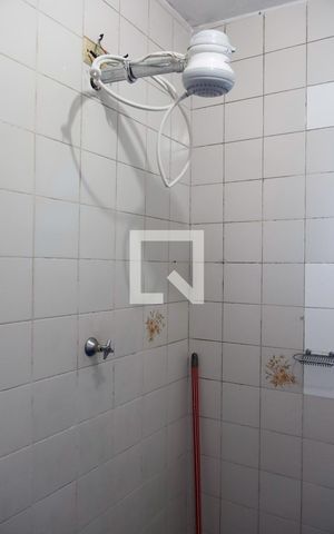 Casa à venda com 372m², 7 quartos e 4 vagas Casa à venda com 372m², 7 quartos e 4 vagasBanheiro 2