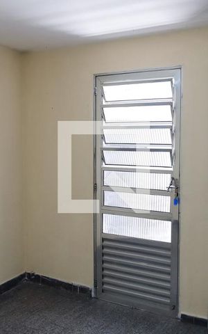 Casa à venda com 372m², 7 quartos e 4 vagas Casa à venda com 372m², 7 quartos e 4 vagasQuarto 1