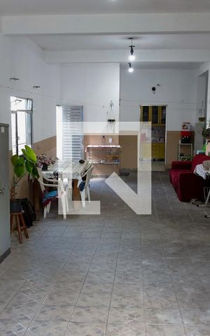 Casa à venda com 372m², 7 quartos e 4 vagas Casa à venda com 372m², 7 quartos e 4 vagasGaragem