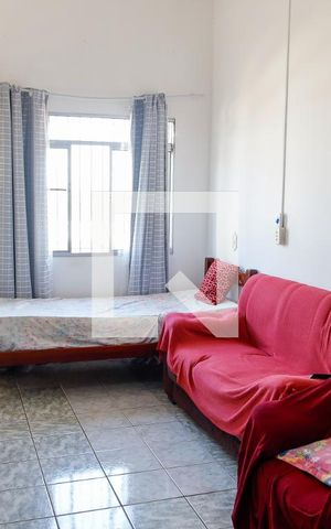Casa à venda com 372m², 7 quartos e 4 vagas Casa à venda com 372m², 7 quartos e 4 vagassala