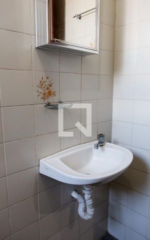 Casa à venda com 372m², 7 quartos e 4 vagas Casa à venda com 372m², 7 quartos e 4 vagasBanheiro 2