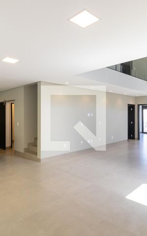 Casa de condomínio à venda com 383m², 4 quartos e 4 vagas Casa de condomínio à venda com 383m², 4 quartos e 4 vagasSala