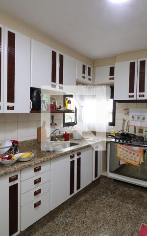 Apartamento à venda com 216m², 3 quartos e 2 vagasCozinha