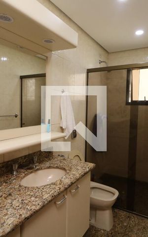 Apartamento à venda com 216m², 3 quartos e 2 vagasBanheiro