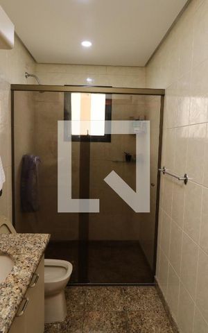 Apartamento à venda com 216m², 3 quartos e 2 vagasBanheiro