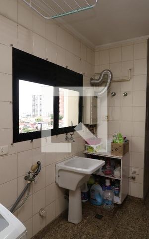 Apartamento à venda com 216m², 3 quartos e 2 vagasÁrea de Serviço