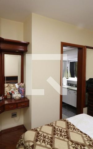 Apartamento à venda com 216m², 3 quartos e 2 vagasSuíte