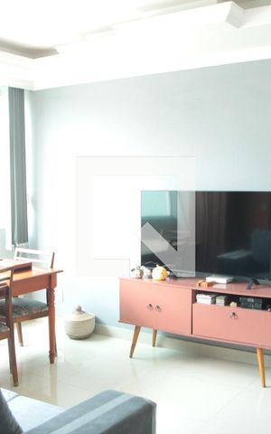 Apartamento à venda com 130m², 3 quartos e 2 vagassala