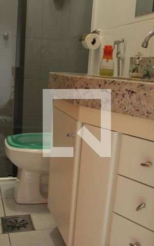 Apartamento à venda com 130m², 3 quartos e 2 vagas banheiro 02