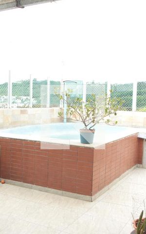 Apartamento à venda com 130m², 3 quartos e 2 vagasÁrea externa
