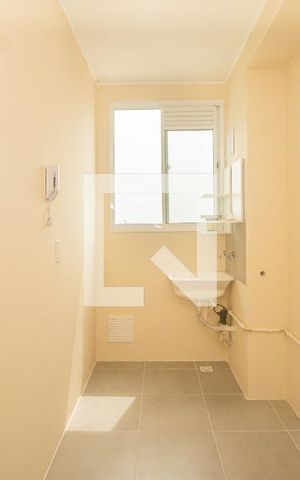 Apartamento para alugar com 42m², 2 quartos e 1 vaga Apartamento para alugar com 42m², 2 quartos e 1 vagaCozinha e Área de Serviço