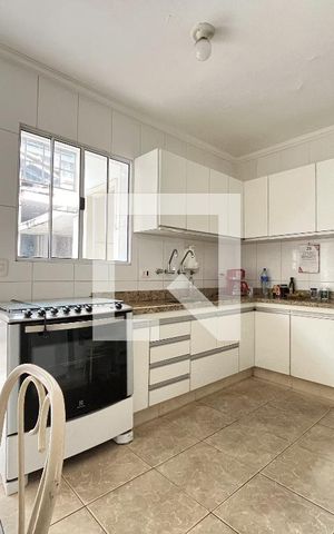 Casa à venda com 120m², 3 quartos e 1 vaga Casa à venda com 120m², 3 quartos e 1 vagaCozinha